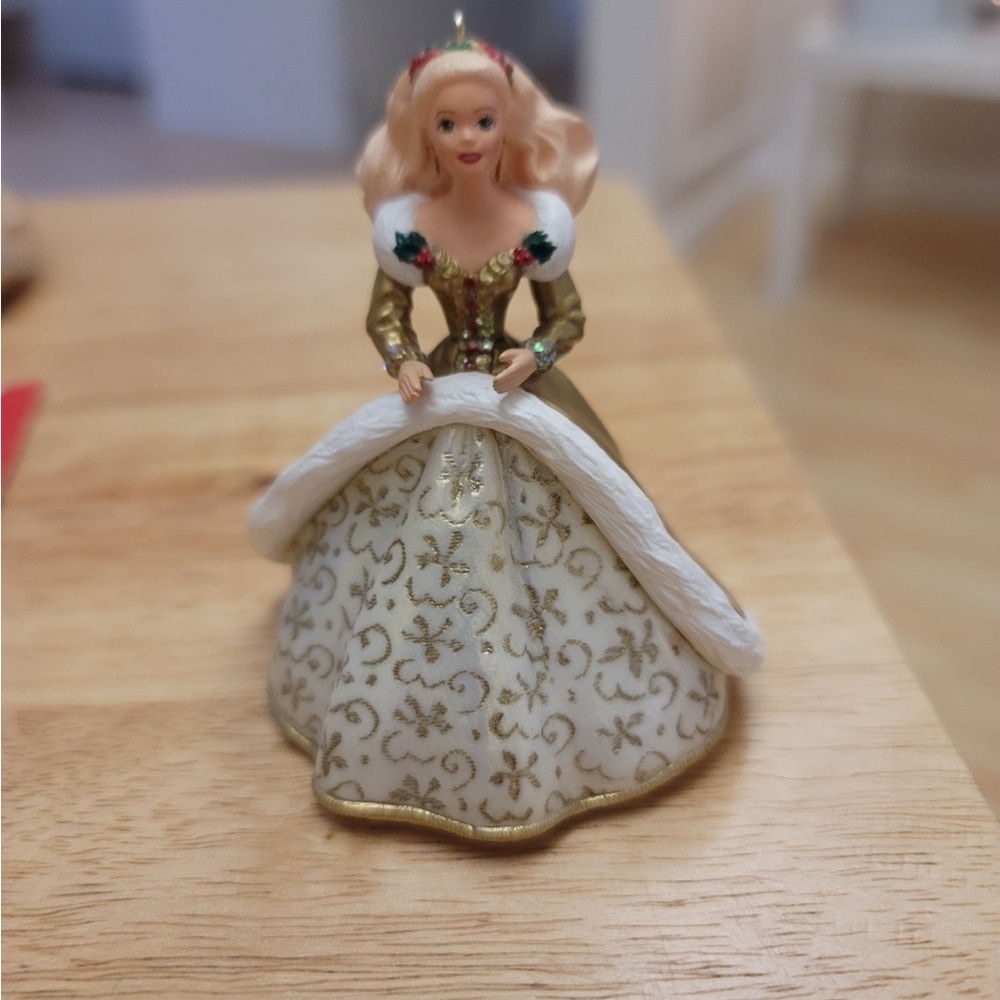 - 1994 vintage holiday Barbie ornament